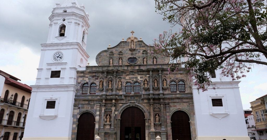 Iglesias de Casco Antiguo y sus horarios en Semana Santa 2024