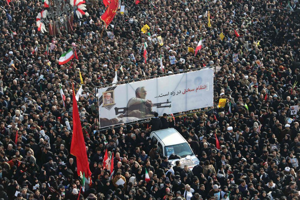 ¡Muerte a Estados Unidos! Los iraníes llaman a vengar a su héroe Qasem Soleimani