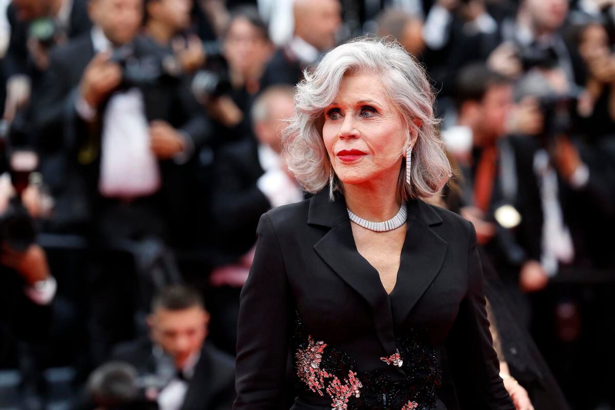 Jane Fonda y su jumpsuit negro en el Festival de Cine de Cannes