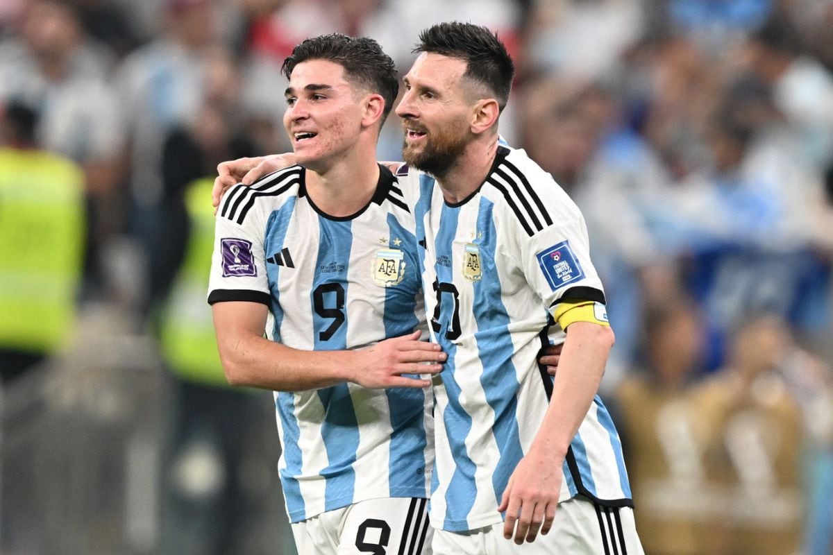 Julian Álvarez, el niño que soñó con jugar con Argentina en el Mundial y con Messi