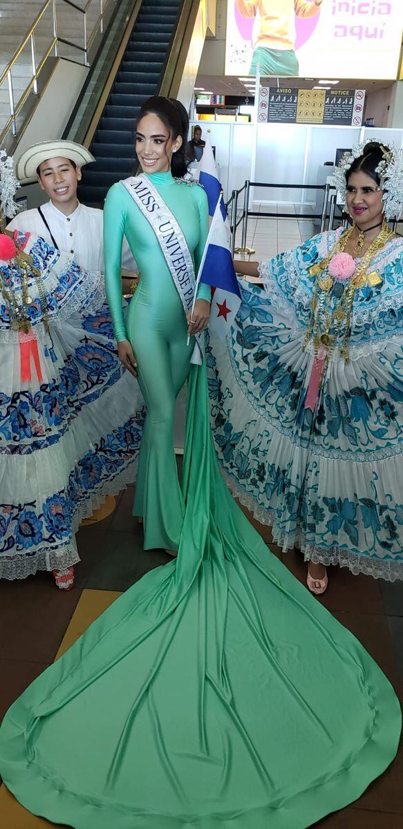 Miss Universo Panamá, Solaris Barba, viaja a Nueva Orleans, sede del certamen este año