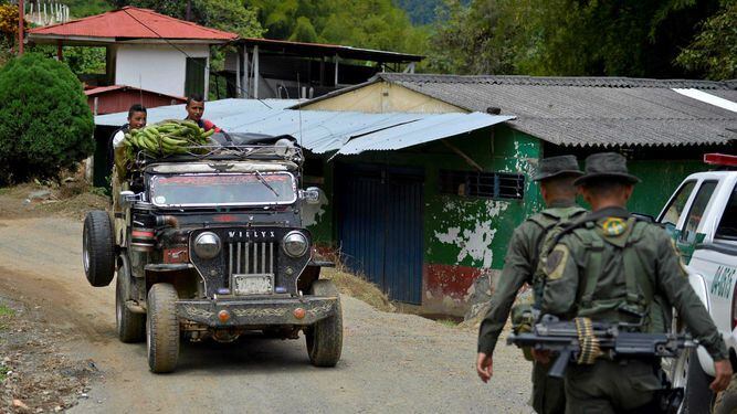 Guerrilla colombiana ELN rechaza 'esencia' de acuerdo entre gobierno y FARC