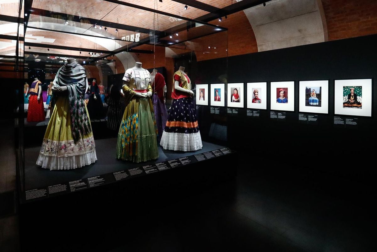 1920 estilo de moda hombre y mujer objetos personales