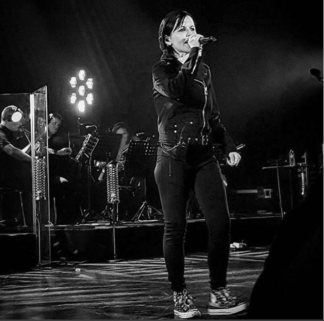 Dolores O’Riordan, vocalista de The Cranberries, fallece repentinamente