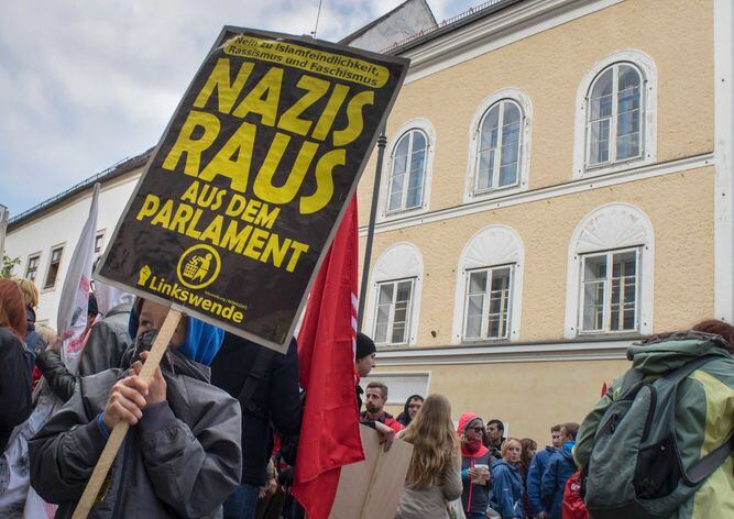 Austria demolerá la casa donde nació Hitler