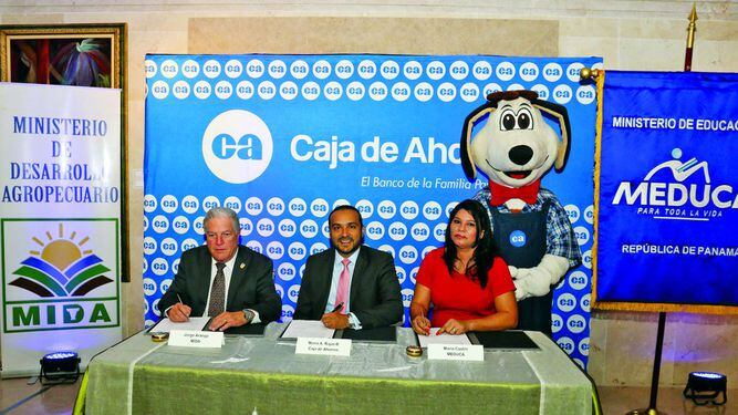 Caja de Ahorros reafirma compromiso con la niñez