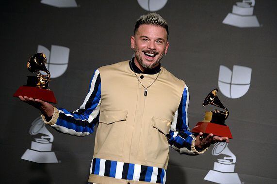 El Grammy Latino, entre música y gestos de protestas
