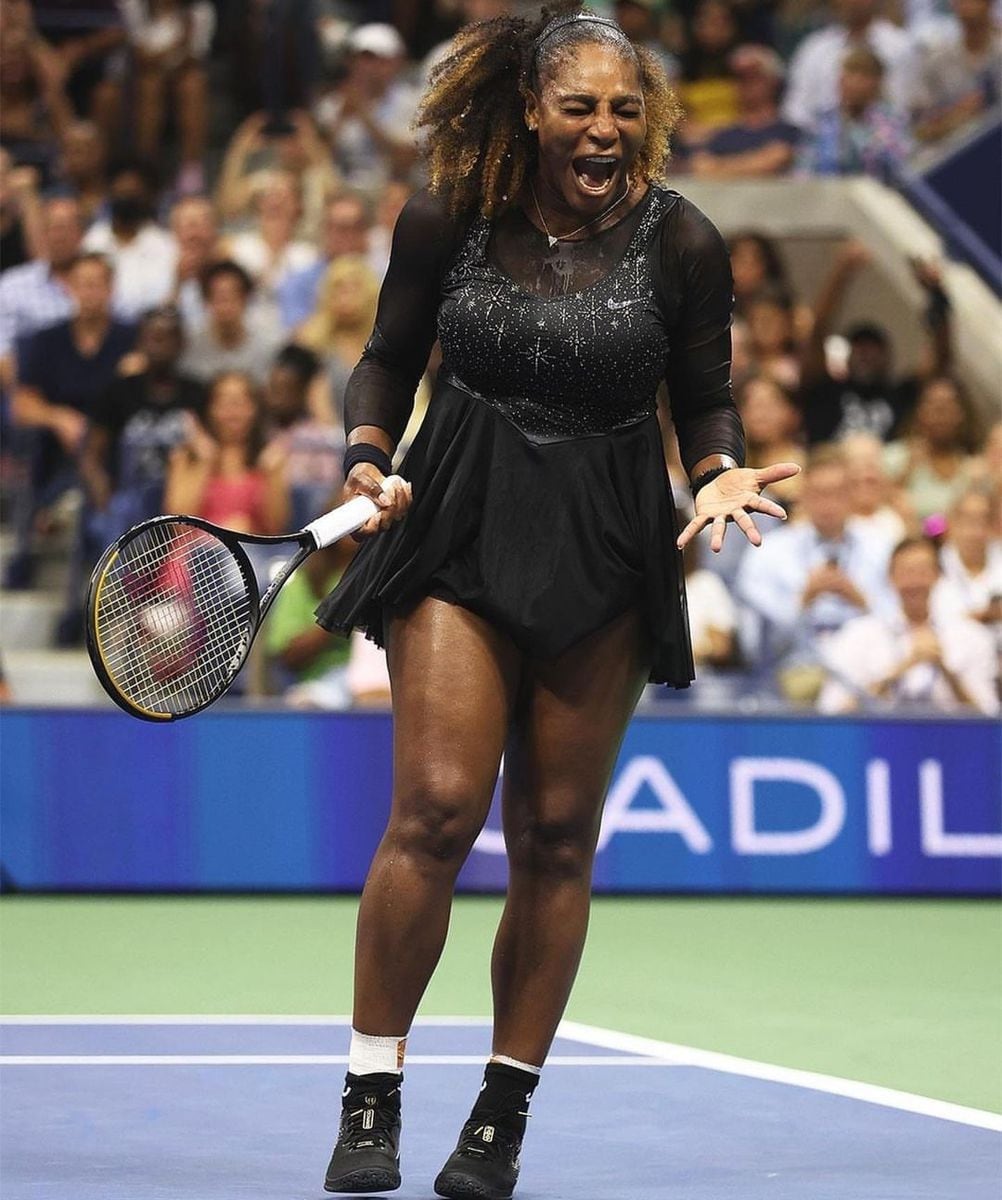El traje brillante y las zapatillas con 400 diamantes de Serena Williams en el US Open