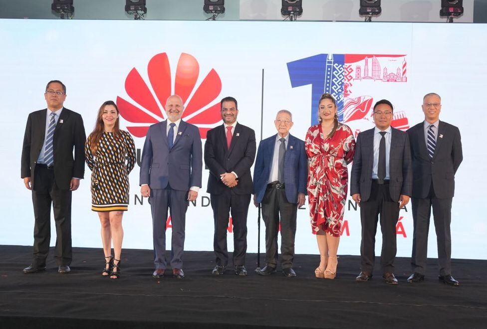Huawei celebra 15 años de logros en Panamá