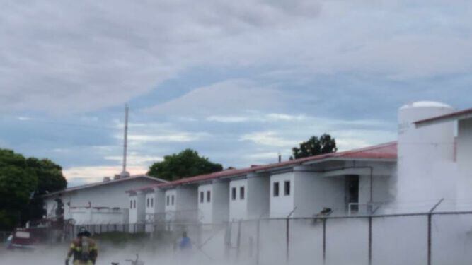 Bomberos atienden fuga de oxígeno en el hospital Cecilio Castillero