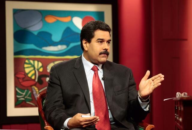 Chávez 'va saliendo del postoperatorio' y entrará en nueva fase, según Maduro