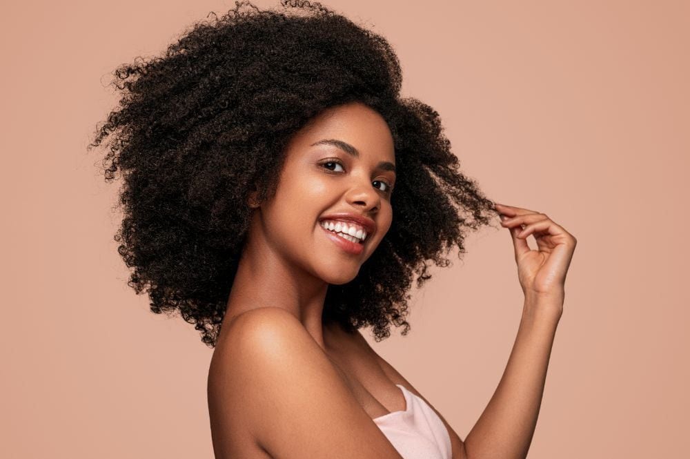 Para unos rizos al máximo: guía para elegir los productos adecuados para tu cabello