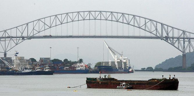 ACP restringe calado de buques por el Canal de Panamá