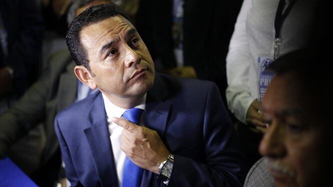 Presidente electo de Guatemala empieza mañana en Panamá gira por Centroamérica