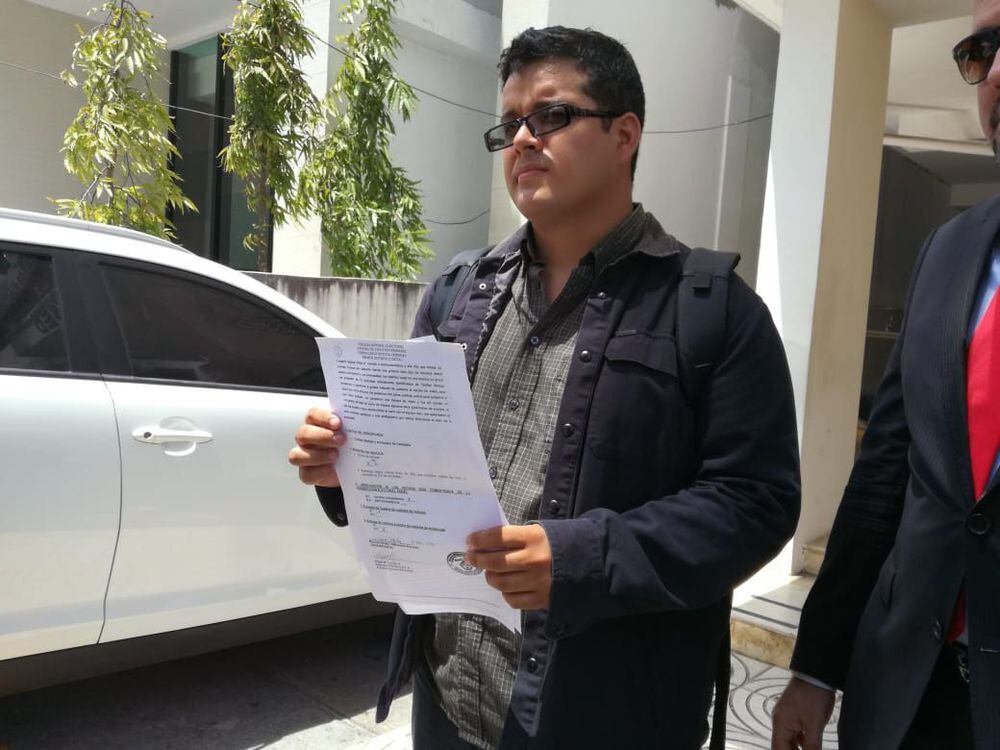Periodista presenta denuncia en Fiscalía Electoral por ataques de seguidores de diputada Ábrego