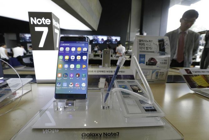 Samsung retira 2.5 millones de teléfonos celulares Galaxy Note 7; hay riesgo de que explote
