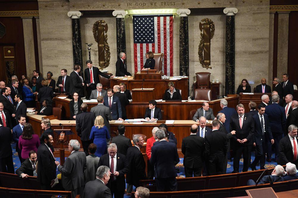 Cámara Baja de EU aprueba juicio político a Trump por abuso de poder y obstrucción al Congreso