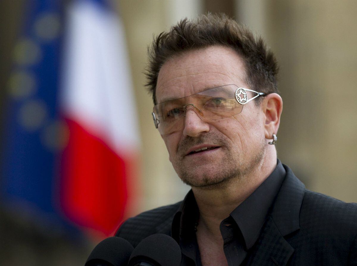 Bono se disculpa por acusaciones de acoso en ONG que fundó