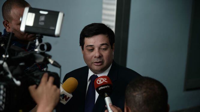 Contralor denuncia a diputado Jorge Alberto Rosas por contratos en Asamblea