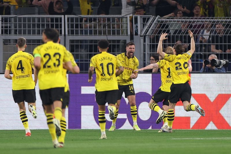 El Dortmund gana y toma la delantera en las semifinales
