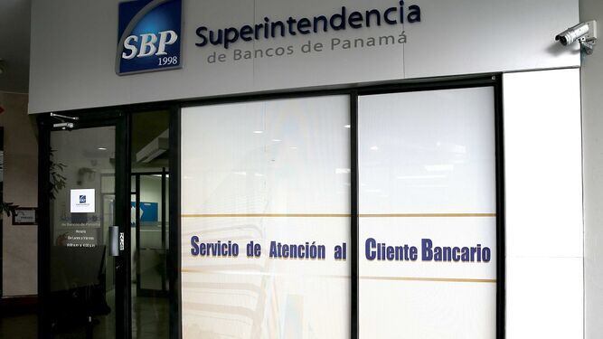 Superintendencia de Bancos ordena control sobre AllBank