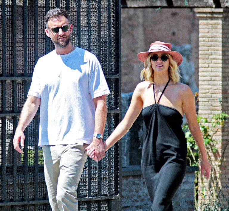 Jennifer Lawrence se compromete con su novio Cooke Maroney