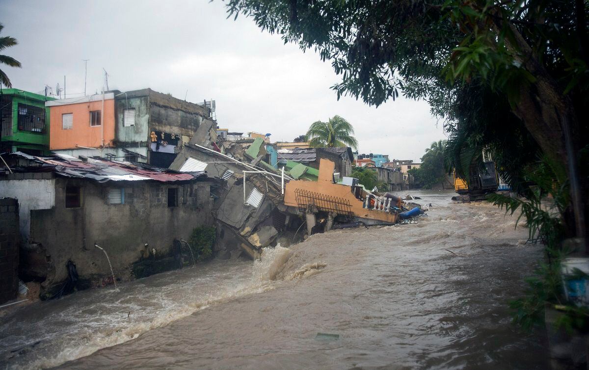 Mientras Marco se debilita, la tormenta tropical Laura tiene en vilo a regiones de Cuba y Estados Unidos