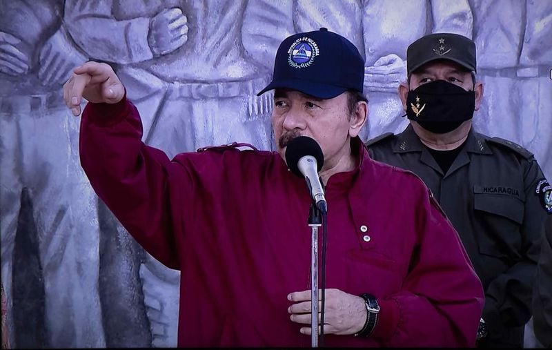 Opositores creen que Daniel Ortega allana el camino para ofrecer a China el proyecto del canal