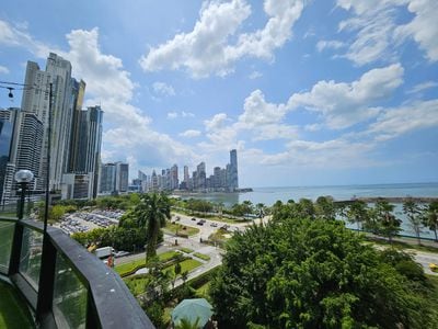 Panamá registró menor volumen de inversiones extranjeras el año pasado