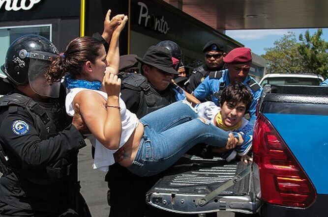 Nicaragua: Policía detiene a más de 100 manifestantes; nuncio apostólico gestiona liberaciones