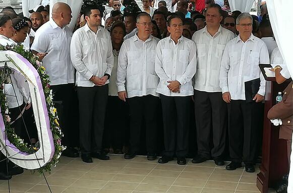 Presidente Cortizo asiste a su primera romería al cementerio Amador