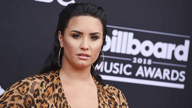 Madre de Demi Lovato dice que la estrella recibe la ayuda que necesita