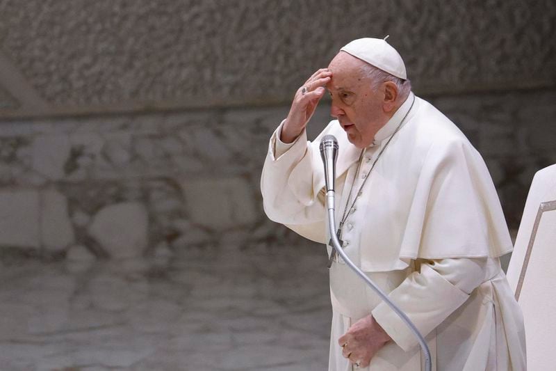 El papa Francisco lamenta los suicidios y el hacinamiento en las cárceles