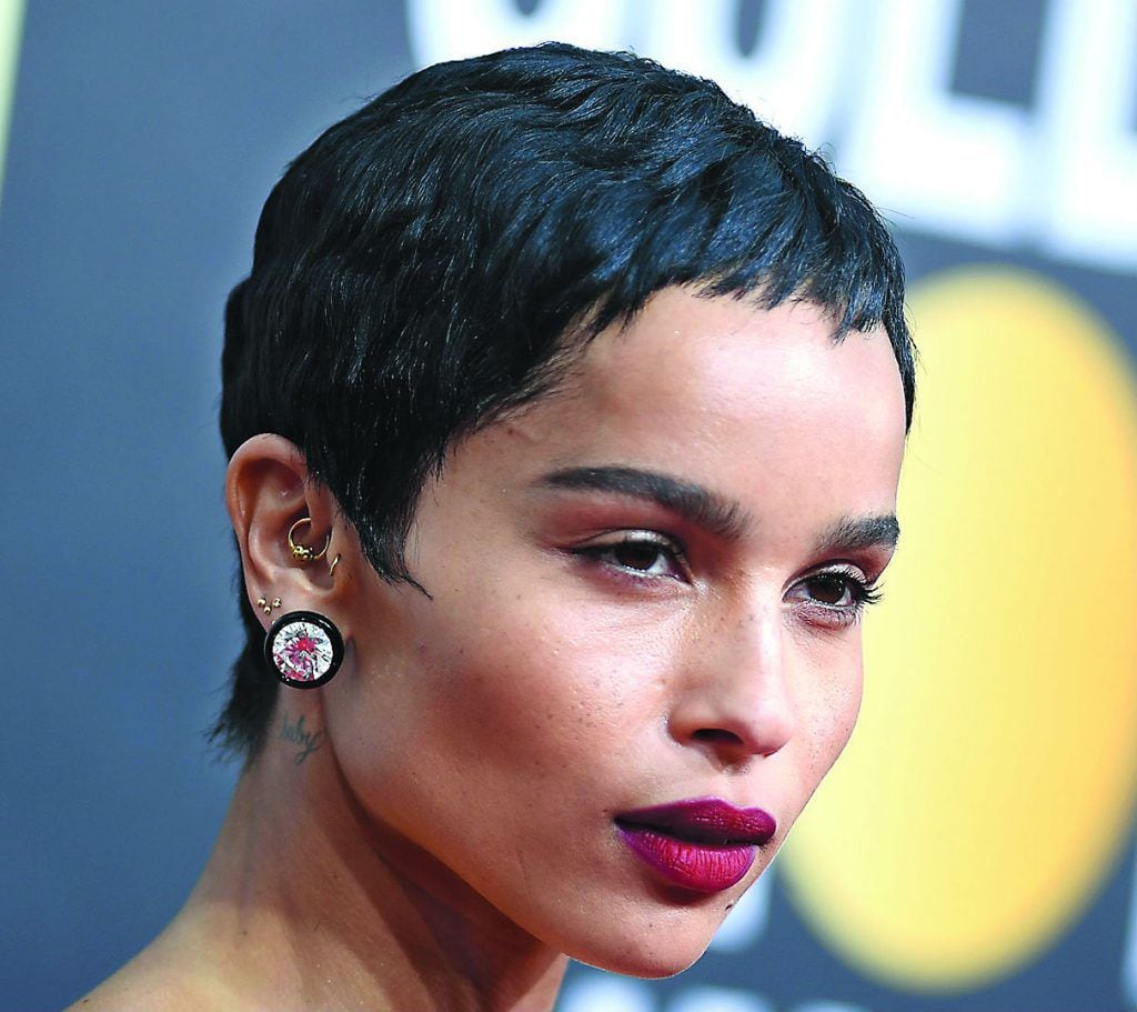 Corto y ‘sin makeup’, tendencias de maquillaje y peinados en los Globos de Oro 2020