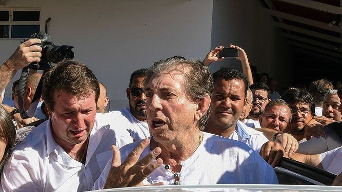 Fiscalía imputa al curandero brasileño Joao de Deus por violación