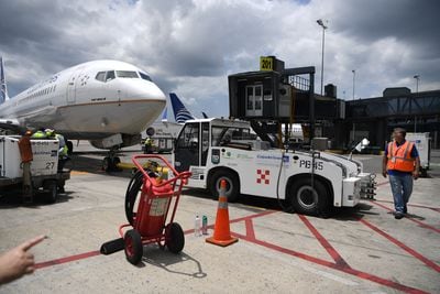 El transporte aéreo intensifica medidas para reducir las emisiones de carbono