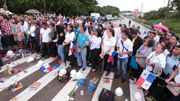 Protestan en la vía Centenario, tras la muerte por atropello de una alumna de la UTP