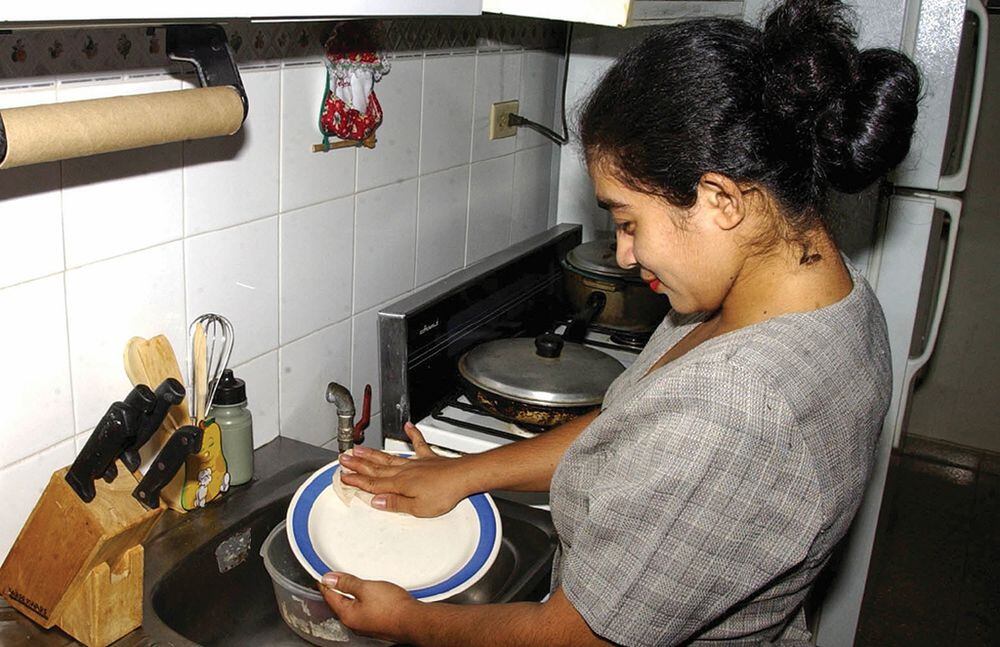 La Covid-19 pone en jaque a los trabajadores domésticos 
