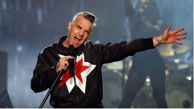 Robbie Williams invita a cantar a su padre en el Corona | La Prensa Panamá