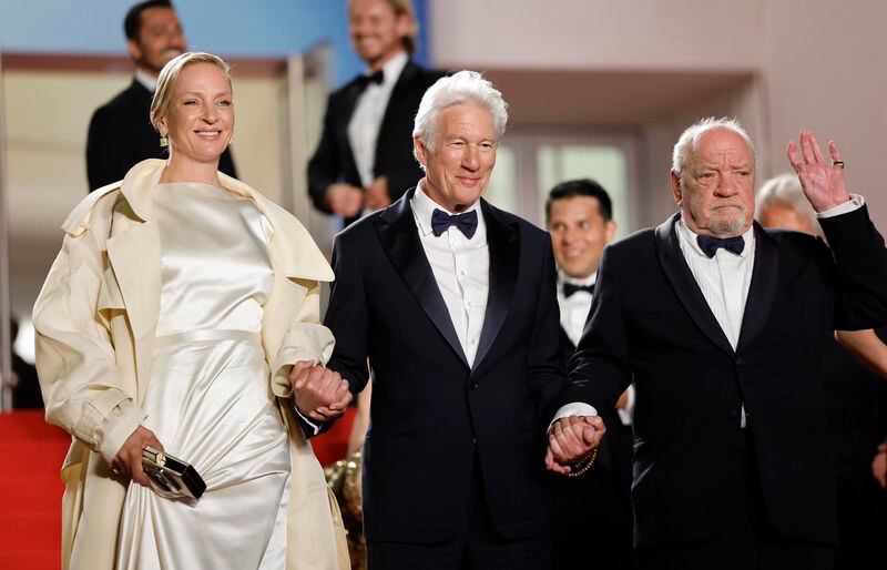 Una majestuosa Uma Thurman brilla junto a Richard Gere para estrenar ‘Oh Canada’ en Cannes
