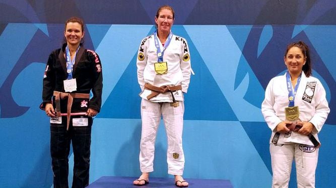 Panameña Jennisín Rosanía gana medalla de plata en el Mundial de Jiu Jitsu
