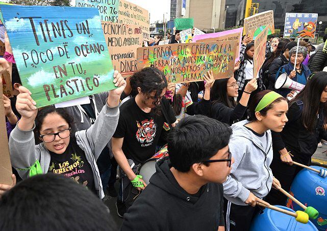 Millones de jóvenes hacen huelga global contra el cambio climático