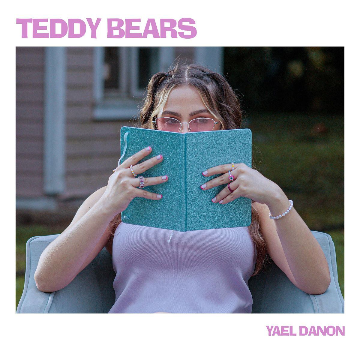 La cantante panameña Yael Danon estrena su nueva canción ‘Teddy Bears’