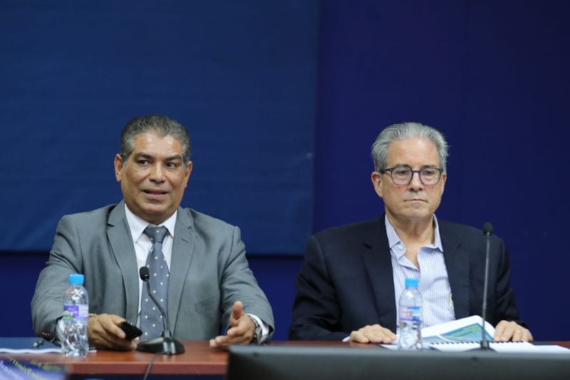 Boyd Galindo asume el cargo de ministro de Salud con proyectos y deudas pendientes