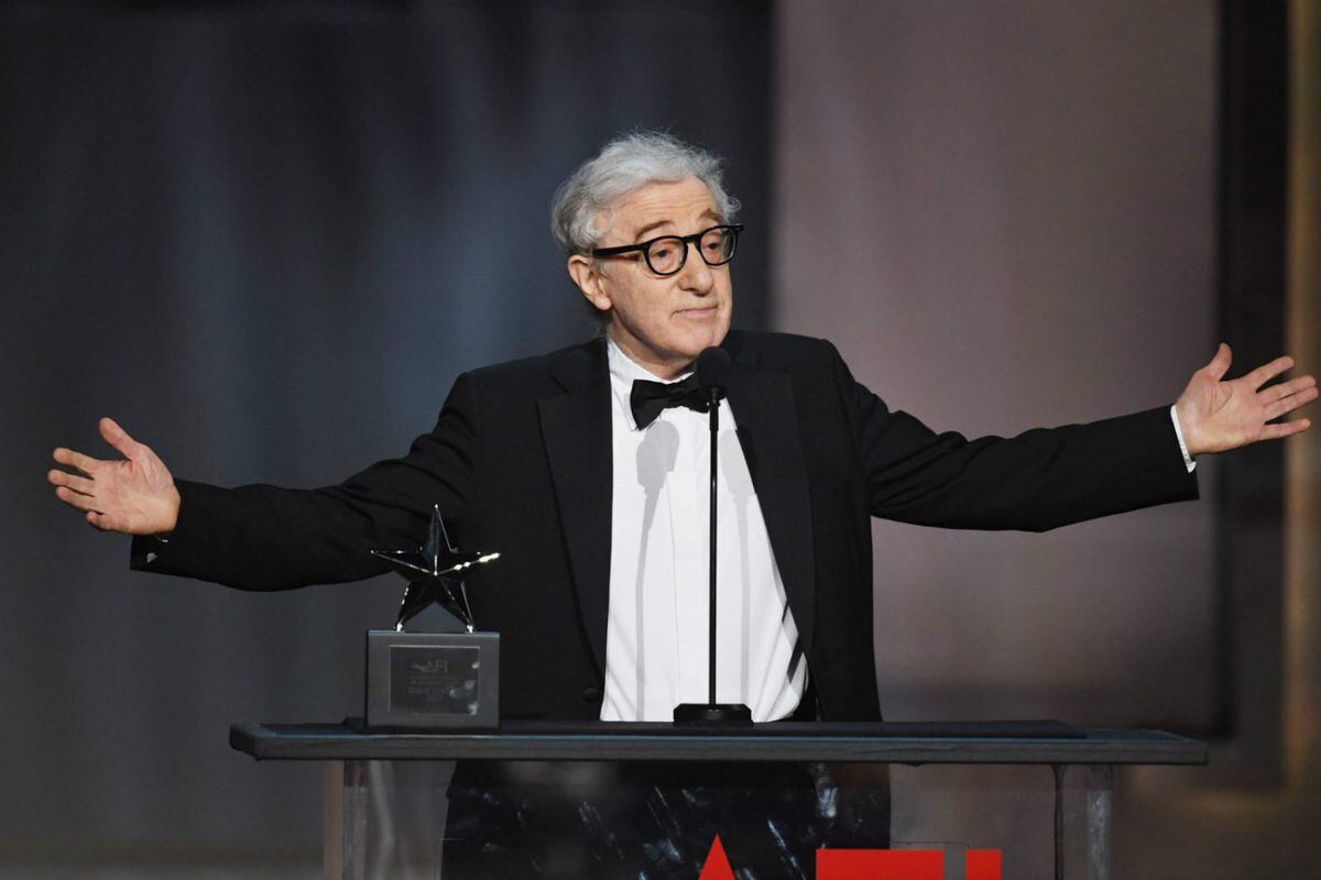 Woody Allen niega abusos a su hija