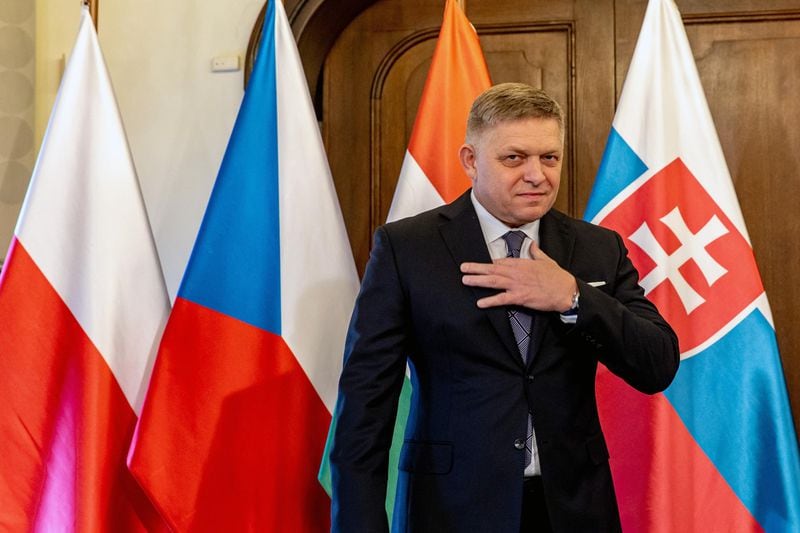 El primer ministro eslovaco, Robert Fico, en estado grave tras haber sido tiroteado