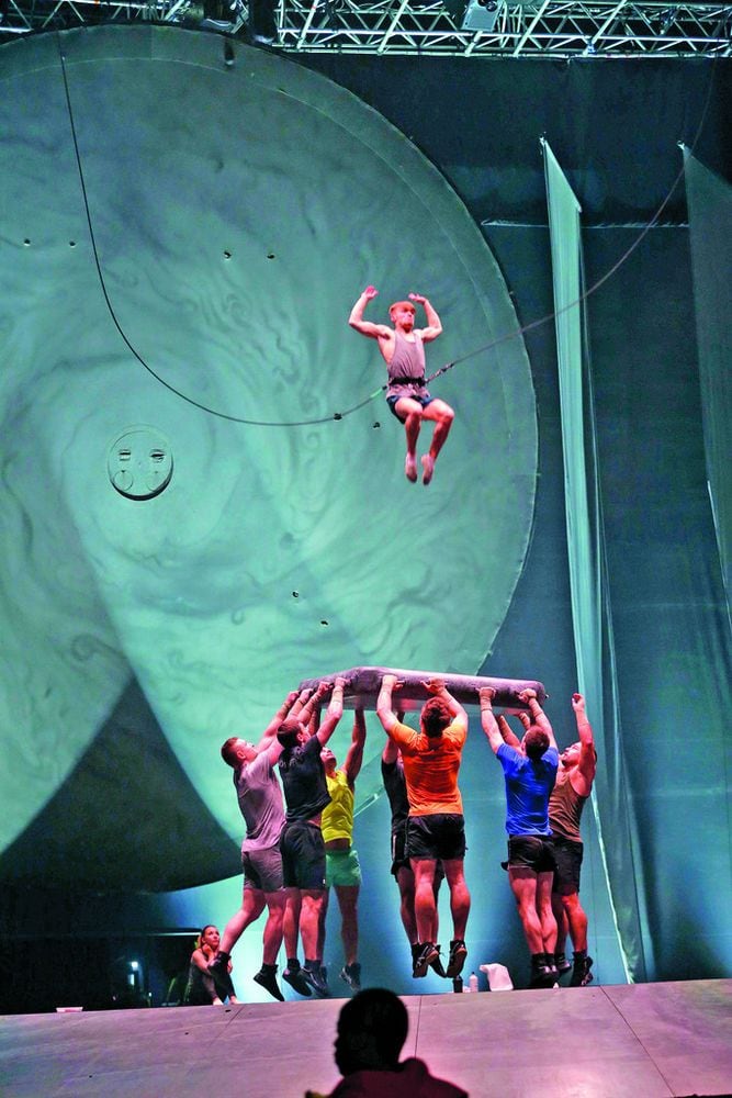 Soda y acrobacias