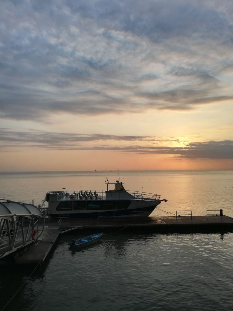En ferry a isla Viveros, una perla azulada en el Golfo de Panamá