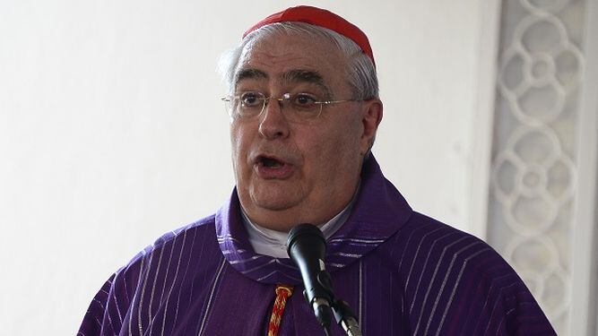 Cardenal Lacunza pide al gobierno otorgar estatus migratorio a cubanos, que les permita laborar en el país