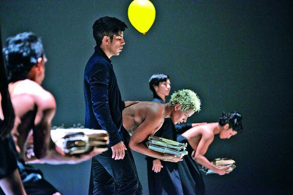 'Retomando el vuelo', el nuevo 'show' de danza de los chicos del barrio